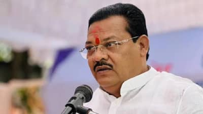 संजय शिरसाट यांना मंत्रीपद द्या... शरद पवार गटाच्या आमदाराने डिवचले; कोण म्हणालं असं?