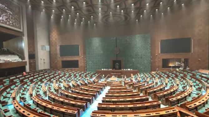 आमदार, खासदार INCOME TAX भरतात का? इन्कम टॅक्स या पदांना लागू होत नाही?