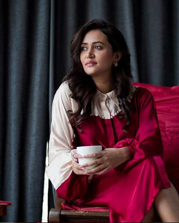 'पंचायत' या वेबसिरिजमधली रिंकी म्हणजे अभिनेत्री सानविका... सानविकाने काही खास फोटो सोशल मीडियावर पोस्ट केले आहे.