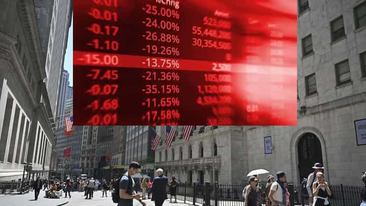 Stock Market Big Breaking : शेअर बाजारात मोठा आपटीबार, सेन्सेक्स 'इतक्या' अंकांनी घसरला Stock Market Big Breaking : शेअर बाजारात मोठा आपटीबार, सेन्सेक्स 'इतक्या' अंकांनी घसरला