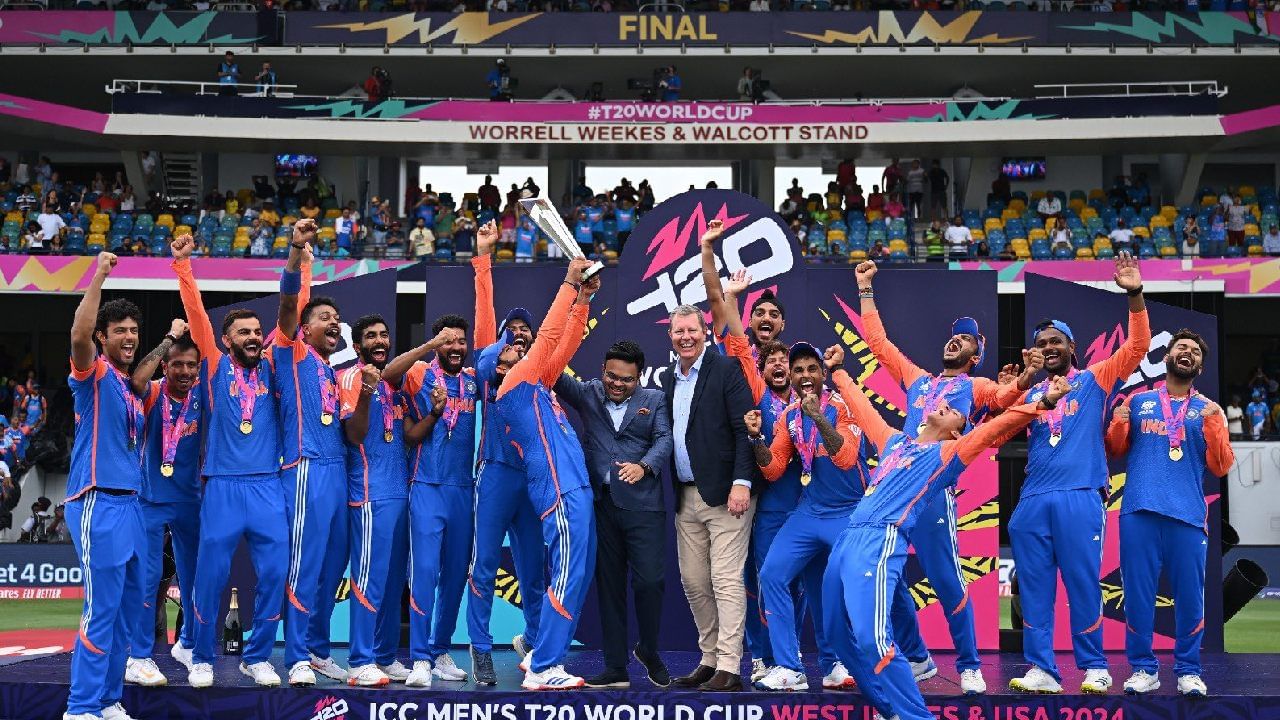 T20 World Cup 2024 : टीम इंडियाची विजयी मिरवणूक कधी? मायदेशी परतायला इतका वेळ का लागणार?