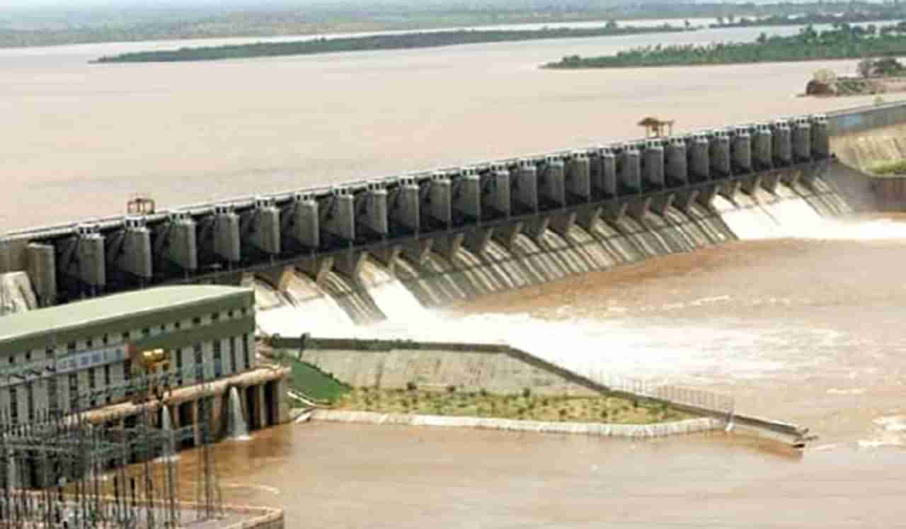 अलमट्टी धरणातून विसर्ग वाढवला, अजित पवारांच्या विनंतीनंतर कर्नाटक सरकारचा निर्णय