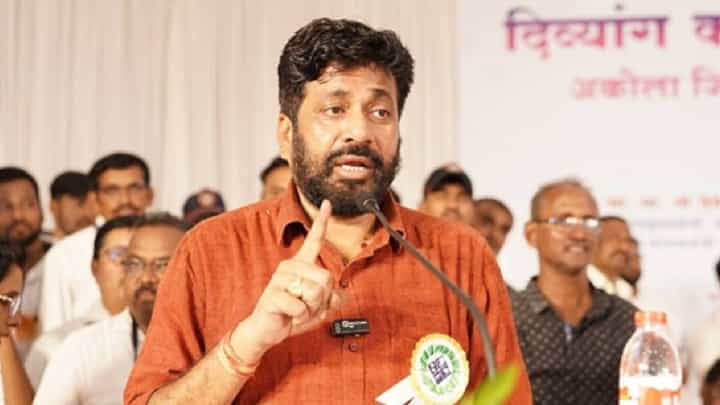 'मला नाराज करणारा अजून जन्माला...', महायुतीत नाराज असल्याच्या चर्चांदरम्यान बच्चू कडूंचं वक्तव्य 'मला नाराज करणारा अजून जन्माला...', महायुतीत नाराज असल्याच्या चर्चांदरम्यान बच्चू कडूंचं वक्तव्य