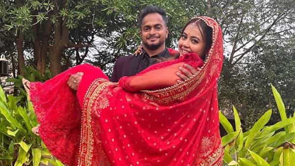 देवोलीना भट्टाचार्जी हे कायमच चर्चेत असणारे एक नाव आहे. देवोलीना भट्टाचार्जीची सोशल मीडियावर जबरदस्त अशी फॅन फॉलोइंग बघायला मिळते.