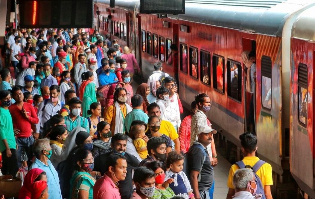 Train Ticket Booking : ट्रेनचं तिकीट आता दोन मिनिटांत होईल कन्फर्म, कसे ते पाहा