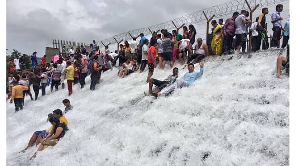 Monsoon Trip : पुण्यातील ‘या’ 8 ठिकाणांवर पिकनिकला जाताय? मग तुम्हाला ग्रुपने एन्जॉय करता येणार नाही कारण…