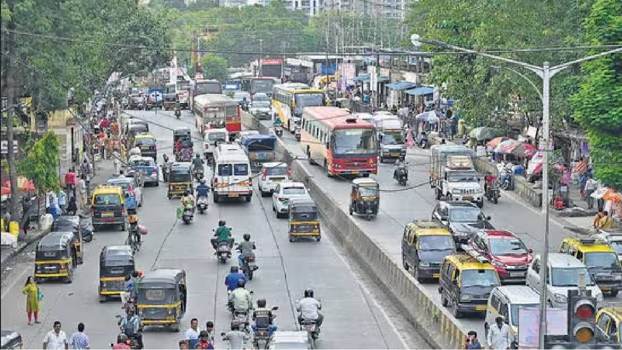 Mumbai Sion Bridge : मुंबईकरांसाठी मोठी बातमी, ब्रिटिशकालीन पूल वाहतुकीसाठी बंद, थेट 'या' वर्षी होणार खुला