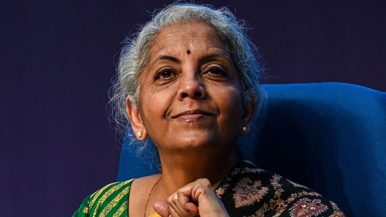 महिलांचे बजेट 3 पटीने वाढले, 78 लाख लोकांना नोकऱ्या, आर्थिक सर्वेक्षणामधून काय आले समोर? महिलांचे बजेट 3 पटीने वाढले, 78 लाख लोकांना नोकऱ्या, आर्थिक सर्वेक्षणामधून काय आले समोर?