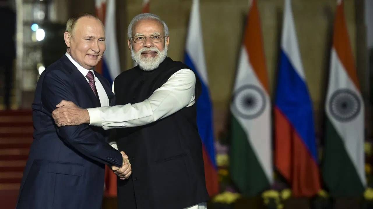 PM Modi Russia Tour : मोदी आज मैत्री धर्म निभावणार, यामुळे जगातल्या कोणत्या देशांचा जळफळाट होणार?