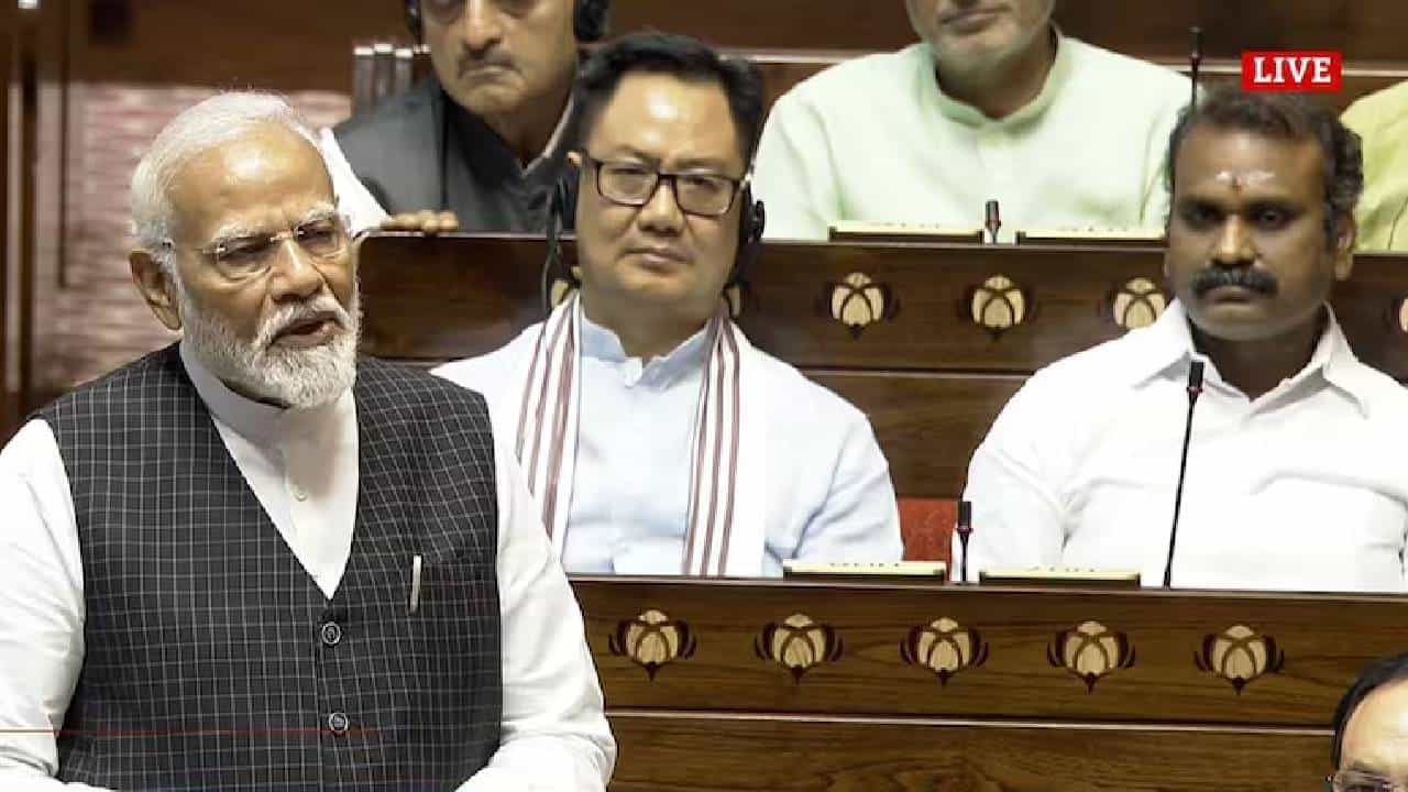 Budget 2024 : गरिबी हटावसाठी पंतप्रधानांची काय योजना, शेतकऱ्यांसाठी काय करणार? राज्यसभेत मांडली विकासाची ब्लूप्रिंट; 5 वर्षांत काय काय बदलणार?