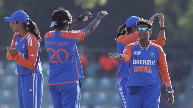 ICC T20 Ranking : टॉप 10 मध्ये तीन भारतीय महिला क्रिकेटपटूंची एन्ट्री, कोण आहेत त्या जाणून घ्या