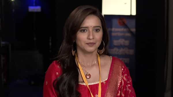 'देवयानी' या मालिकेमुळे महाराष्ट्राच्या घराघरात पोहोचलेली अभिनेत्री शिवानी सुर्वेनं तब्बल नऊ वर्षांनंतर पुनरागमन केलंय. स्टार प्रवाह वाहिनीच्या ‘थोडं तुझं आणि थोडं माझं’ या मालिकेतून तिने दमदार कमबॅक केलंय. नुकतीच ही मालिका प्रेक्षकांच्या भेटीला आली असून त्याला खूप चांगला प्रतिसाद मिळतोय.