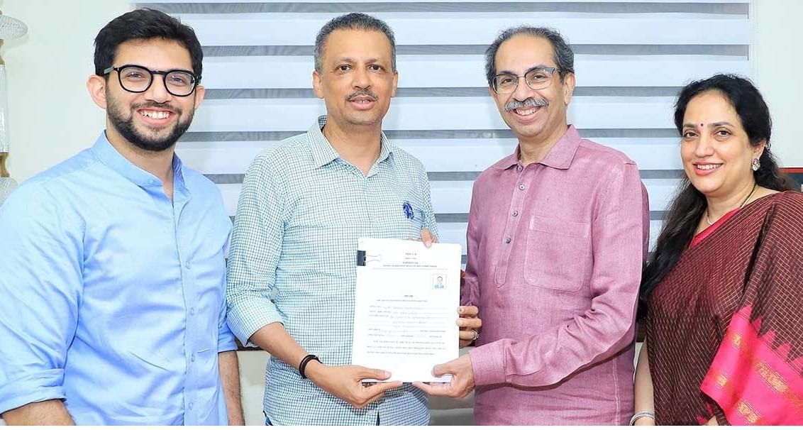 11 जागा आणि उमेदवार 12, विधान परिषदेत उबाठाचे मिलिंद नार्वेकर कुणाचा पत्ता कट करणार ? 11 जागा आणि उमेदवार 12, विधान परिषदेत उबाठाचे मिलिंद नार्वेकर कुणाचा पत्ता कट करणार ?