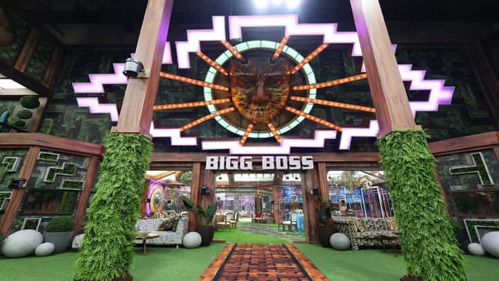 Bigg Boss Marathi Season 5 : अखेर प्रतीक्षा संपली! 'बिग बॉस'च्या अलिशान घराची पहिली झलक, बघा VIDEO Bigg Boss Marathi Season 5 : अखेर प्रतीक्षा संपली! 'बिग बॉस'च्या अलिशान घराची पहिली झलक, बघा VIDEO