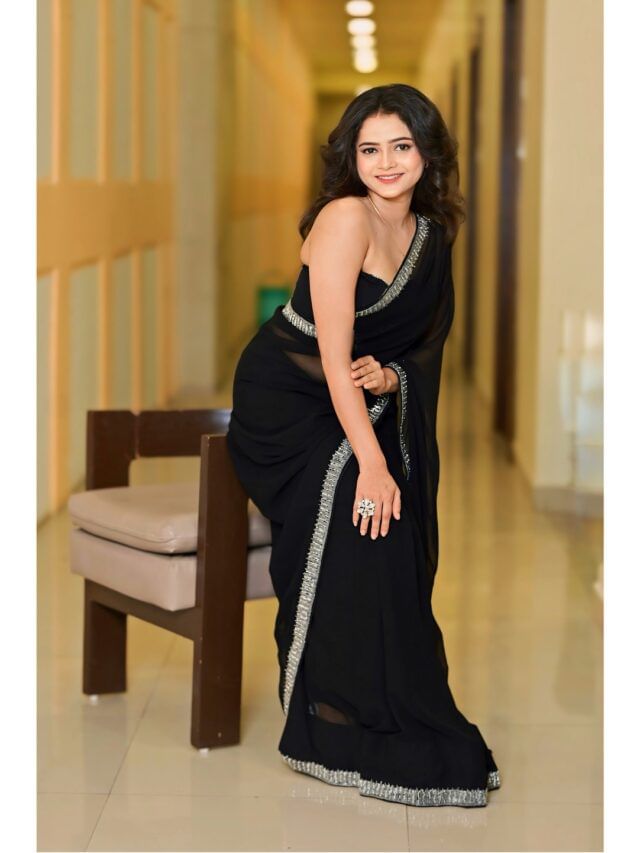 तू माझी गोड सकाळ, माझा सुंदर दिवस, साडीमधील अप्सरा कोण?