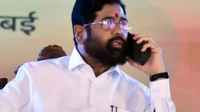 MLC Election 2024 : दोन दिवस भेटीगाठी, चर्चा, मार्गदर्शन, तरीही शेवटच्या क्षणी मुख्यमंत्र्यांचा आमदारांना फोन?, काय झाली चर्चा? निवडणुकीत खेलो होबे?