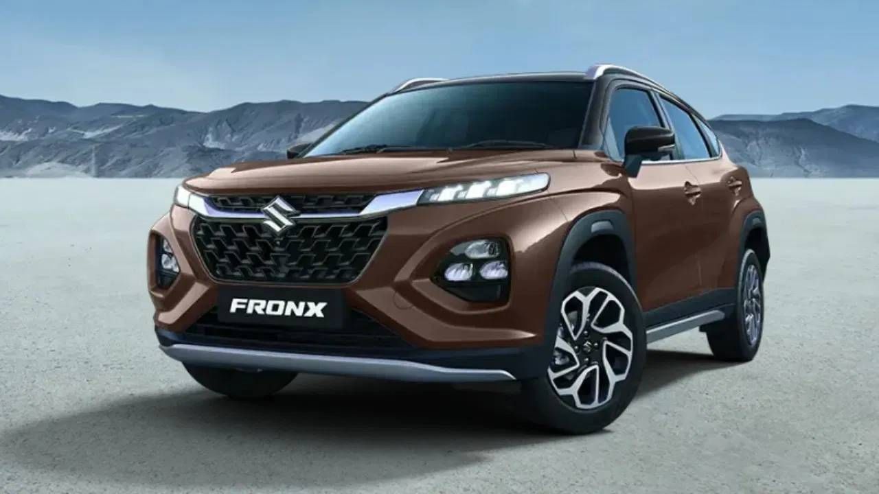 Maruti Suzuki Fronx या कार वर जुलै महिन्यात 35 हजार रुपयापर्यंत डिस्काऊंट मिळतोय. AMT मॉडल विकत घेण्यावर 5 हजार रुपयाचा एडिशनल डिस्काऊंट मिळेल. या कारची किंमत 7,51,500 रुपये (एक्स-शोरूम) ते 12,87,500 रुपये (एक्स-शोरूम) इतकी आहे. 