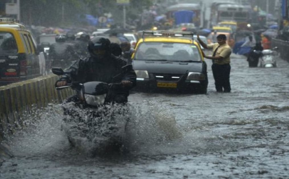 Kokan Rain Update : रत्नागिरी जिल्ह्यात धुव्वाधार बॅटिंग, गेल्या 24 तासात 'इतक्या' पावसाची नोंद, IMD नं दिला अलर्ट