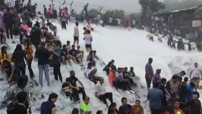 लोणावळ्याच्या धबधब्यात वाहून गेलेले अन्सारी अन् सय्यद कुटुंबीय त्या ठिकाणी का आले होते? धक्केत असलेल्या नातेवाईकांनी सांगितले...