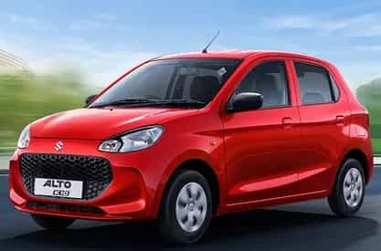 मारुती सुझुकी अल्टो के - 10 सीएनजी (Maruti Suzuki Alto K10 CNG)
मारुती सुझुकी इंडियाची ऑल्टो के - 10 सीएनजी कार सर्वात मस्त बजेटमधील कार आहे. या कंपनीच्या म्हणण्याप्रमाणे कार 33.85 कि.मी. प्रति किलोपर्यंत मायलेज देत असते. या कार मध्ये 998 सीसीचे इंजिन आहे. हे इंजिन 55.92 बीएचपी पॉवरचे आहे. यात 55 लिटर सीएनजी फ्यूएल टॅंक क्षमता आहे.कारची किंमत 5.74 लाख रु.आहे फिचर्समध्ये कारमध्ये पॉवर स्टीअरिंग, पॉवर विंडो, एसी, सेंट्रल कन्सोल आर्मरेस्ट, एडजस्टेबल हेडलँपसोबत एंटी लॉक ब्रेकिंग सिस्टम दिलेली आहे.