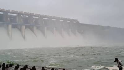 मुंबई, पुण्यातील धरणांची स्थिती काय? किती पाणीसाठा जमा? जाणून घ्या A टू Z माहिती