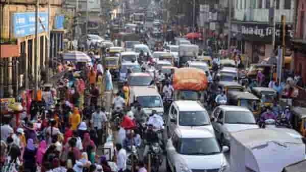पुणेकरांनो दुचाकी वापरताना पार्किंग शुल्क भरण्याची तयारी ठेवा, आता ही महत्वाची रस्ते होणार पे अँण्ड पार्क