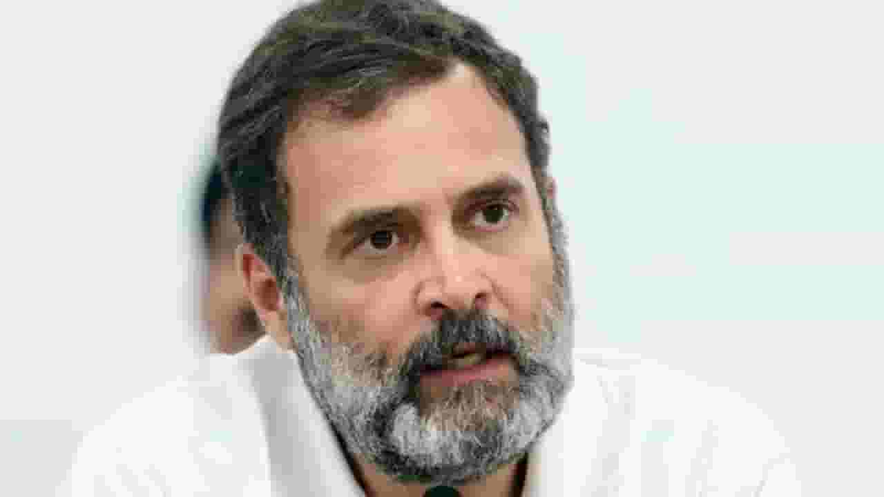 राहुल गांधींची जीभ छाटणाऱ्याला तब्बल 11 लाख..., शिंदेंच्या आमदाराच्या वक्तव्यानं खळबळ