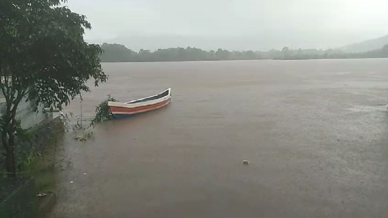 रायगडमध्ये पुढील काही तासांत धुव्वाधार, 'या' नद्या इशारा पातळी ओलांडणार? हवामान खात्याचा इशारा काय?