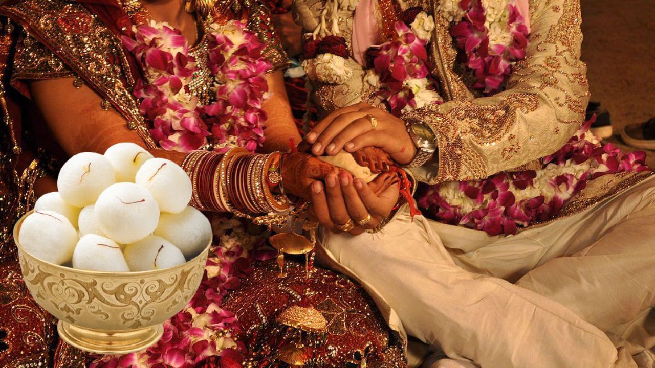 एका रसगुल्लाने घातला लग्नात गोंधळ, रंग बिघडला, मारामारी आणि दगडांचा पाऊस एका रसगुल्लाने घातला लग्नात गोंधळ, रंग बिघडला, मारामारी आणि दगडांचा पाऊस
