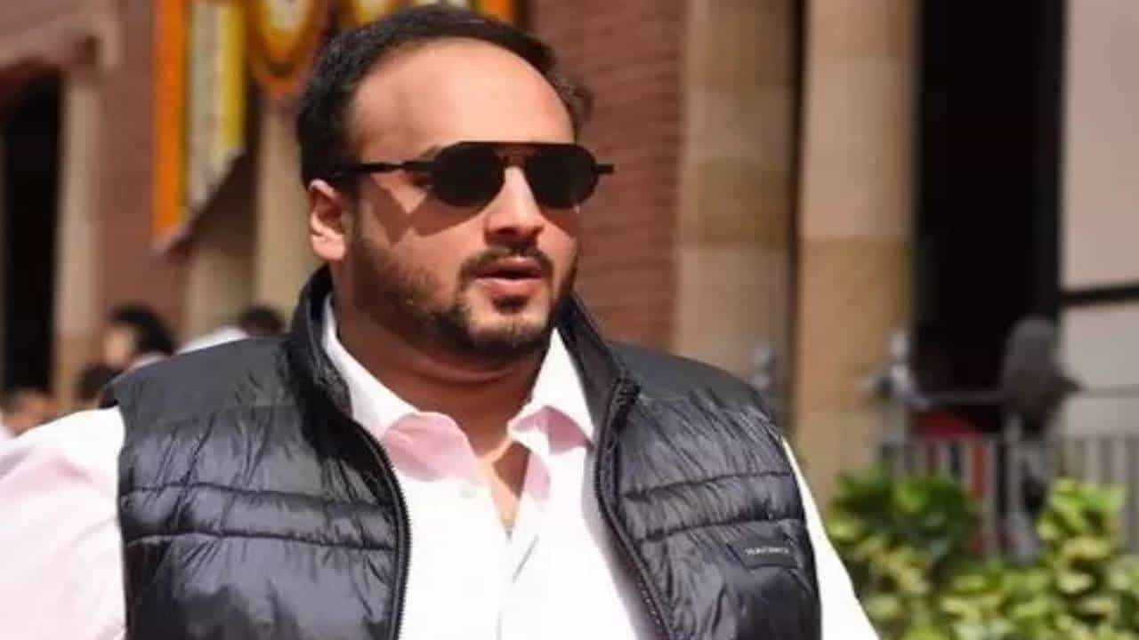 तर काँग्रेस संपेल, माझ्याविरोधात षडयंत्र...; वरूण सरदेसाईंच्या भेटीनंतर झिशान सिद्दीकी नेमकं काय म्हणाले?