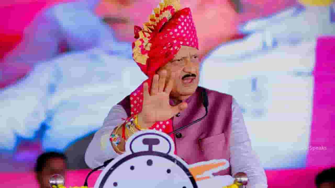 'लाडकी बहीण' नेमकी कोणाची? योजनेच्या श्रेयवादावर अजित पवार पहिल्यांदाच स्पष्ट बोलले, म्हणाले... 'लाडकी बहीण' नेमकी कोणाची? योजनेच्या श्रेयवादावर अजित पवार पहिल्यांदाच स्पष्ट बोलले, म्हणाले...