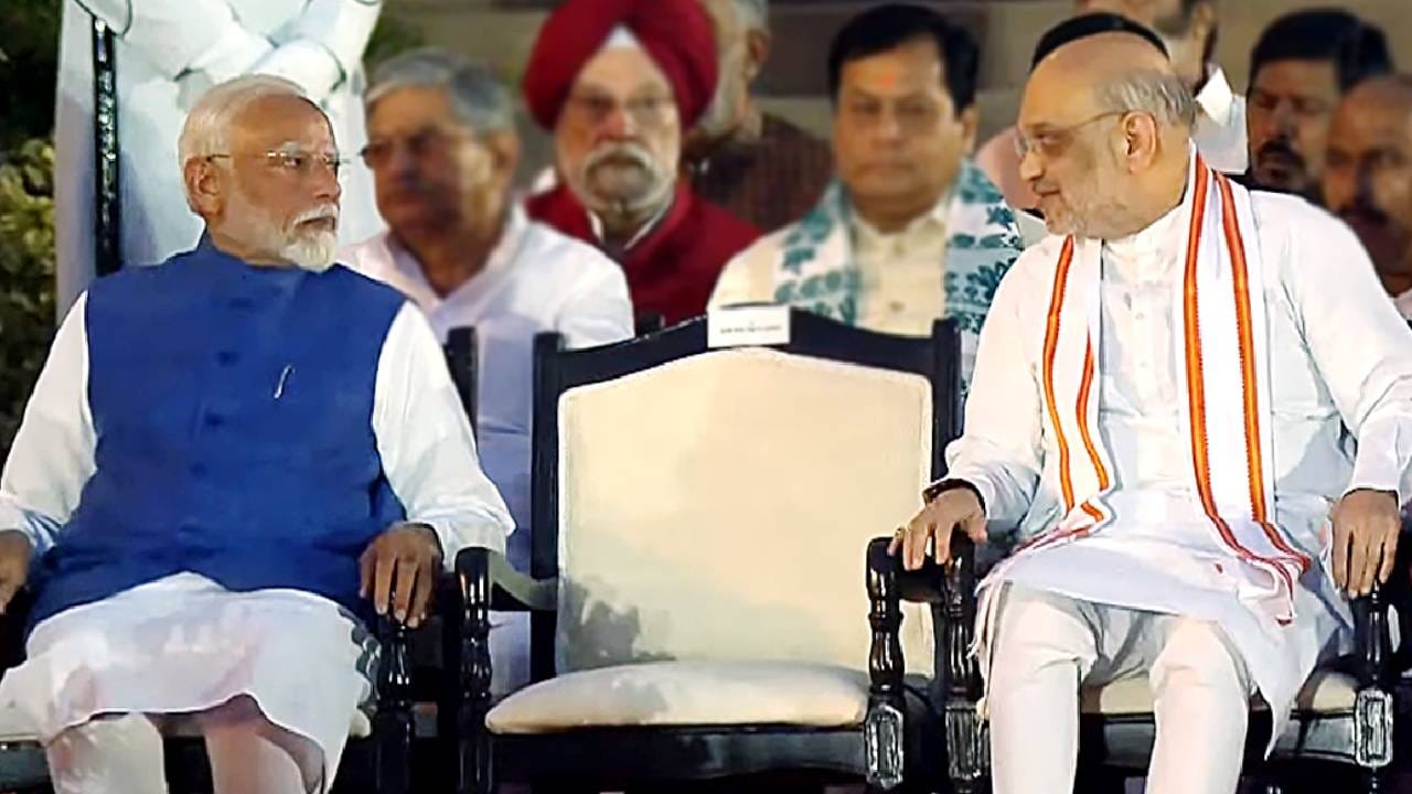 भाजपची रणनिती ठरली, विधानसभेला 'या' चेहऱ्यांना संधी; पक्षाध्यक्षपदाबाबत महत्वाची अपडेट भाजपची रणनिती ठरली, विधानसभेला 'या' चेहऱ्यांना संधी; पक्षाध्यक्षपदाबाबत महत्वाची अपडेट