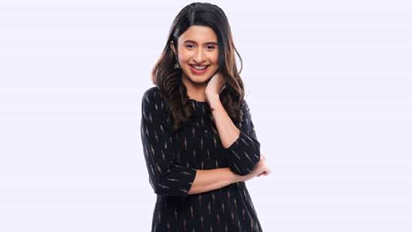 सोशल मीडिया इन्फ्लुएंसर बॉस... 'कोकण हार्टेड गर्ल' अर्थात अंकिता प्रभू वालावलकर... अंकिता सोशल मीडियावर प्रचंड अॅक्टिव्ह असते. ती वेगवेगळ्या पोस्ट ती शेअर करत असते.