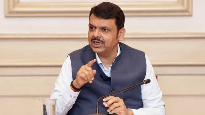 “…तर मी राजीनामा देऊन संन्यास घेईन”, देवेंद्र फडणवीस नेमकं काय म्हणाले? “…तर मी राजीनामा देऊन संन्यास घेईन”, देवेंद्र फडणवीस नेमकं काय म्हणाले?