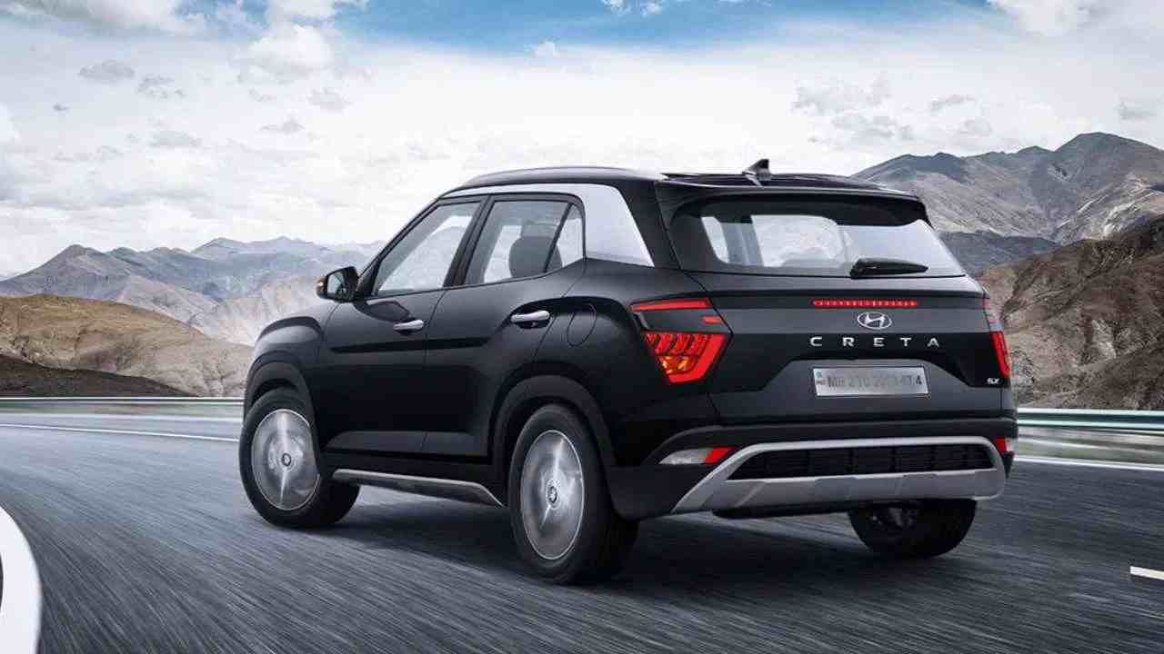 Hyundai Creta Waiting Period : पेट्रोल-डीजल (MT), ऑटो (CVT) वेरिएंट्ससाठी 4 ते 6 आठवडे, टर्बो इंजन पेट्रोल-ऑटो (DCT) वेरिएंटसाठी 8 ते 10 आठवड्यांची प्रतिक्षा करावी लागेल.  Creta N Line च पेट्रोल (MT) आणि ऑटो (DCT) वेरिएंटसाठी 8 से 10 आठवड्यांची प्रतिक्षा करावी लागेल.  