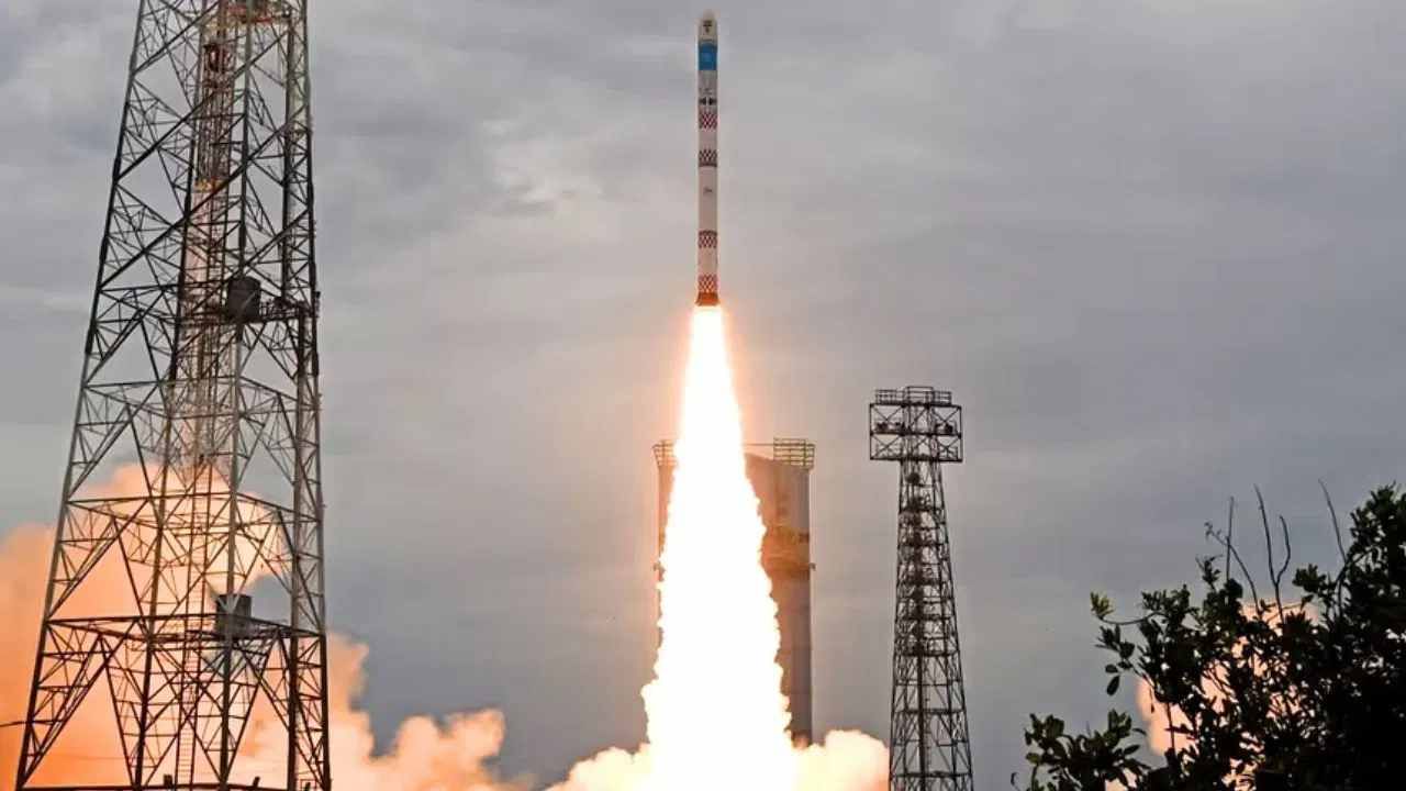 ISRO : जबरदस्त, इस्रोची कमाल, आता संकट येण्याआधीच कळणार