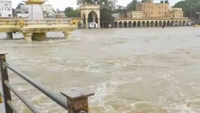 मित्राला बुडताना पाहून बचावासाठी धावले अन् तिघेही..., आळंदीतील इंद्रायणी नदीपात्रातील दुर्देवी घटना