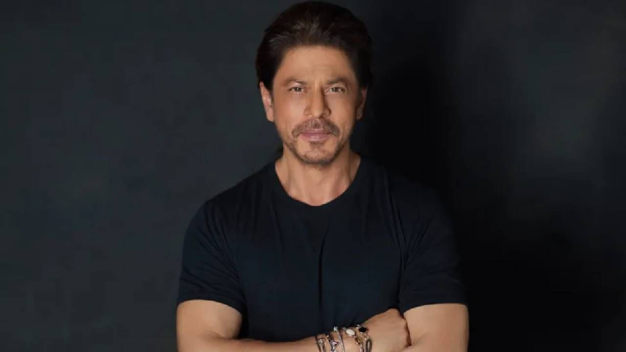 बॉलिवूड किंग शाहरुख खान याचा लेक ‘स्टारडम’ या वेब सीरिजच्या माध्यमातून बॉलिवूडमध्ये पर्दापण करतोय. डायरेक्टर म्हणून तो बॉलिवूडमध्ये डेब्यू करणार आहे.