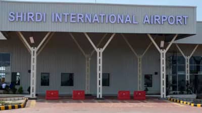साईबाबांच्या शिर्डीतील अख्खं विमानतळ होणार जप्त? नोटीस पाठवली, काय आहे प्रकरण?