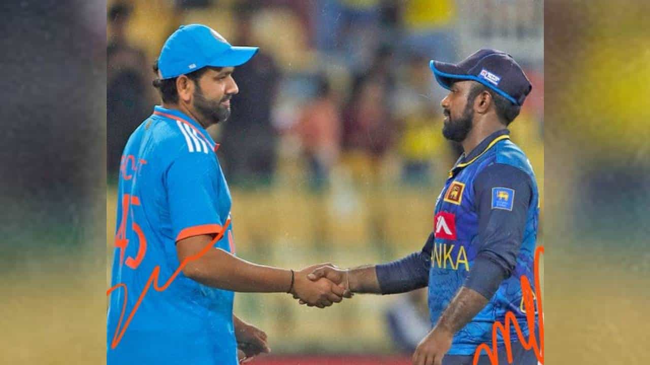 टीम इंडिया आणि श्रीलंकेमझध्ये झालेल्या वन डे मालिकेतील पहिला सामना टाय झाला. टीम इंडियाने सामना जिंकल्यात जमा होता मात्र श्रीलंकेच्या गोलंदाजांनी केलेल्या दमदार प्रदर्शनाच्या जोरावर त्यांनी भारताला विजयाच्या उंबरठ्यावर रोखून धरलं.