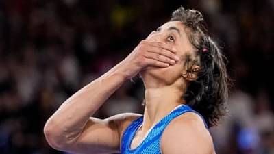 Vinesh Phogat Retires : तू हरली नाहीस, तुला... विनेशच्या निवृत्तीवर कुस्ती विश्वातून मोठी प्रतिक्रिया