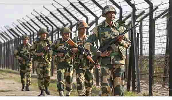 भारत-बांगलादेश सीमेवर हाय अलर्ट, BSF चे डीजी कोलकात्यात दाखल