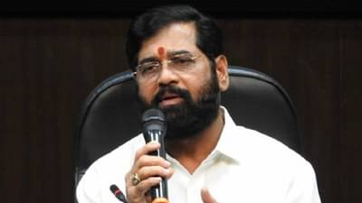 ‘त्यांच्या पायावर एकदा नाही शंभरवेळा डोकं ठेवायला तयार’, मुख्यमंत्री शिंदे असं का म्हणाले?