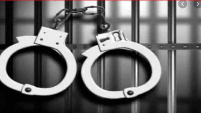 मराठी चित्रपट दिग्दर्शिकेच्या घरी चोरी, आरोपीच्या अशा आवळल्या मुसक्या