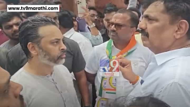 राजकोट किल्ल्यावर मविआ-भाजप कार्यकर्ते भिडले, राड्यात जयंत पाटलांची मध्यस्थी राजकोट किल्ल्यावर मविआ-भाजप कार्यकर्ते भिडले, राड्यात जयंत पाटलांची मध्यस्थी