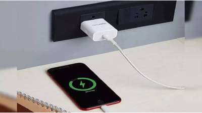 संतापजनक ! मोबाईल चार्जर न दिल्याने तरूणीला बेदम मारहाण, अखेर बेशुद्ध..