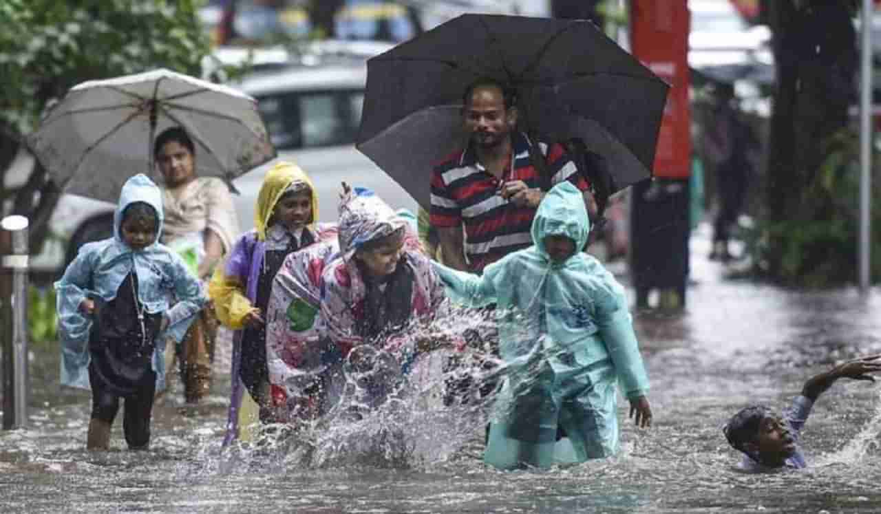 Gujrat Rain Alert : मुसळधार पावसाच्या पार्श्वभूमीवर राज्यातील शाळांना सुट्टी जाहीर