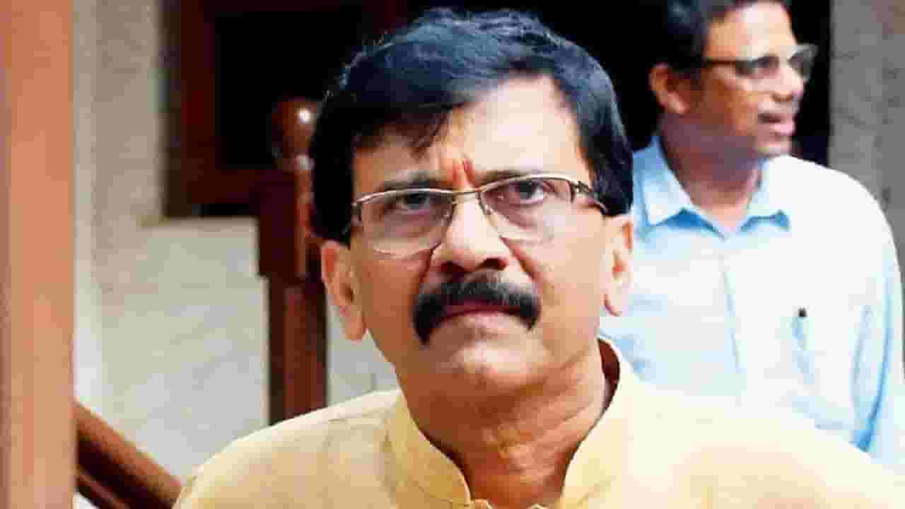 'ज्यांच्या डोक्यात मेंदू नाही, त्यांनी फडणवीसांबद्दल बोलू नये', भाजप महिला नेत्याचा राऊतांवर हल्लाबोल 'ज्यांच्या डोक्यात मेंदू नाही, त्यांनी फडणवीसांबद्दल बोलू नये', भाजप महिला नेत्याचा राऊतांवर हल्लाबोल