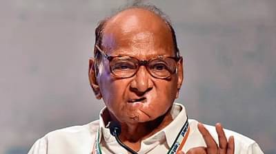 कोल्हापुरात शरद पवारांचा महायुतीला दे धक्का? विधानसभेच्यापूर्वी ‘या’ तीन नेत्यांनी घेतली भेट अन्…