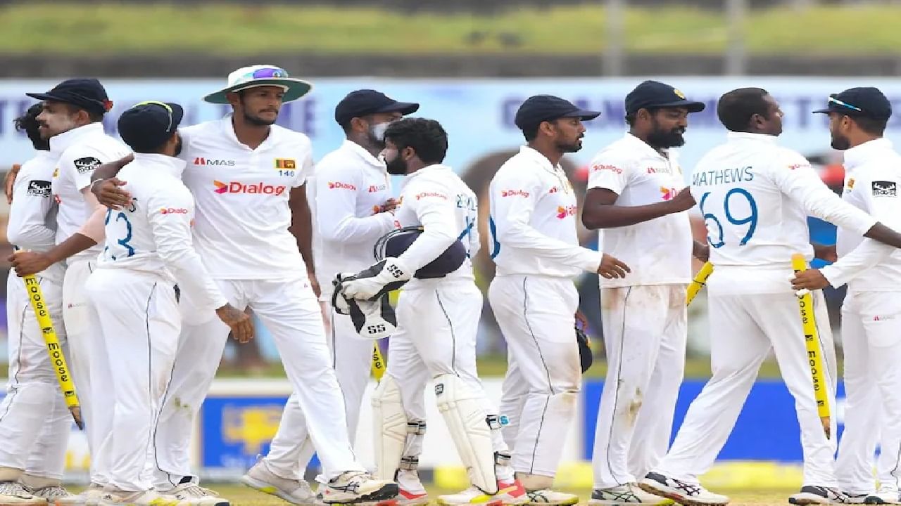 ENG vs SL 2nd Test: श्रीलंकेसाठी 'करो या मरो' स्थिती, इंग्लंड विरुद्ध जिंकणार का? ENG vs SL 2nd Test: श्रीलंकेसाठी 'करो या मरो' स्थिती, इंग्लंड विरुद्ध जिंकणार का?
